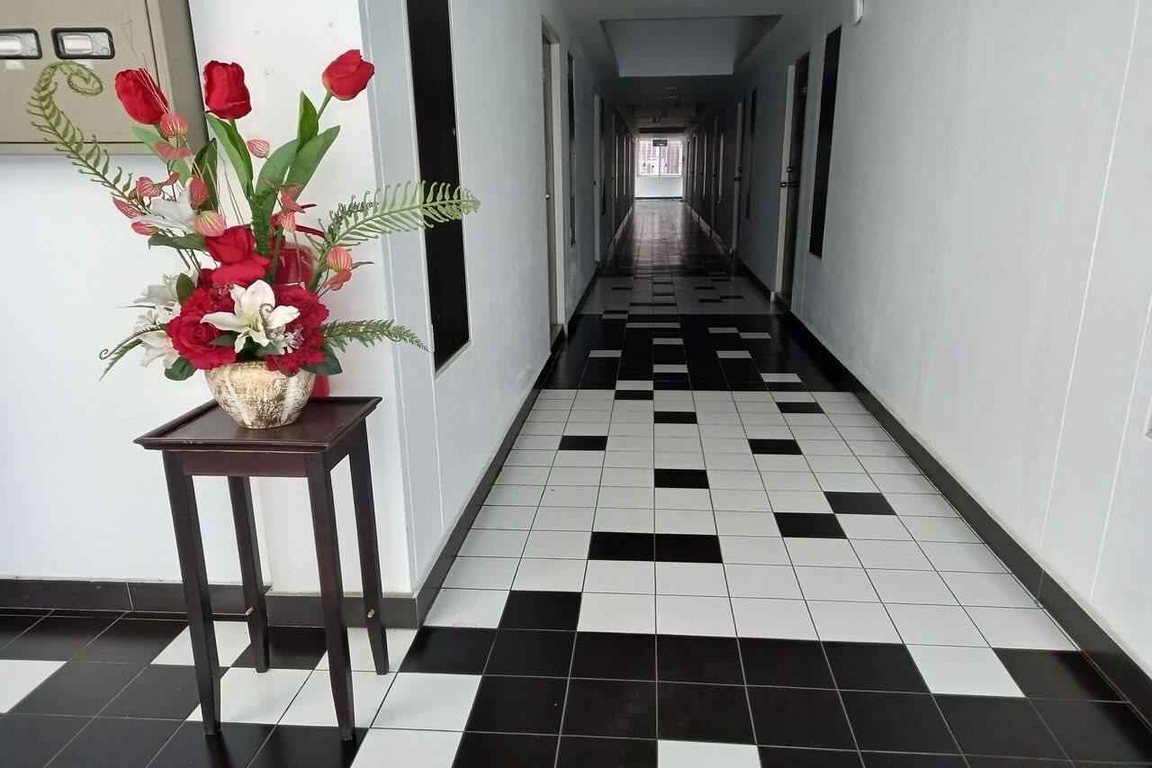 Ruan Plaisoi Apartment Bangkok Exteriér fotografie