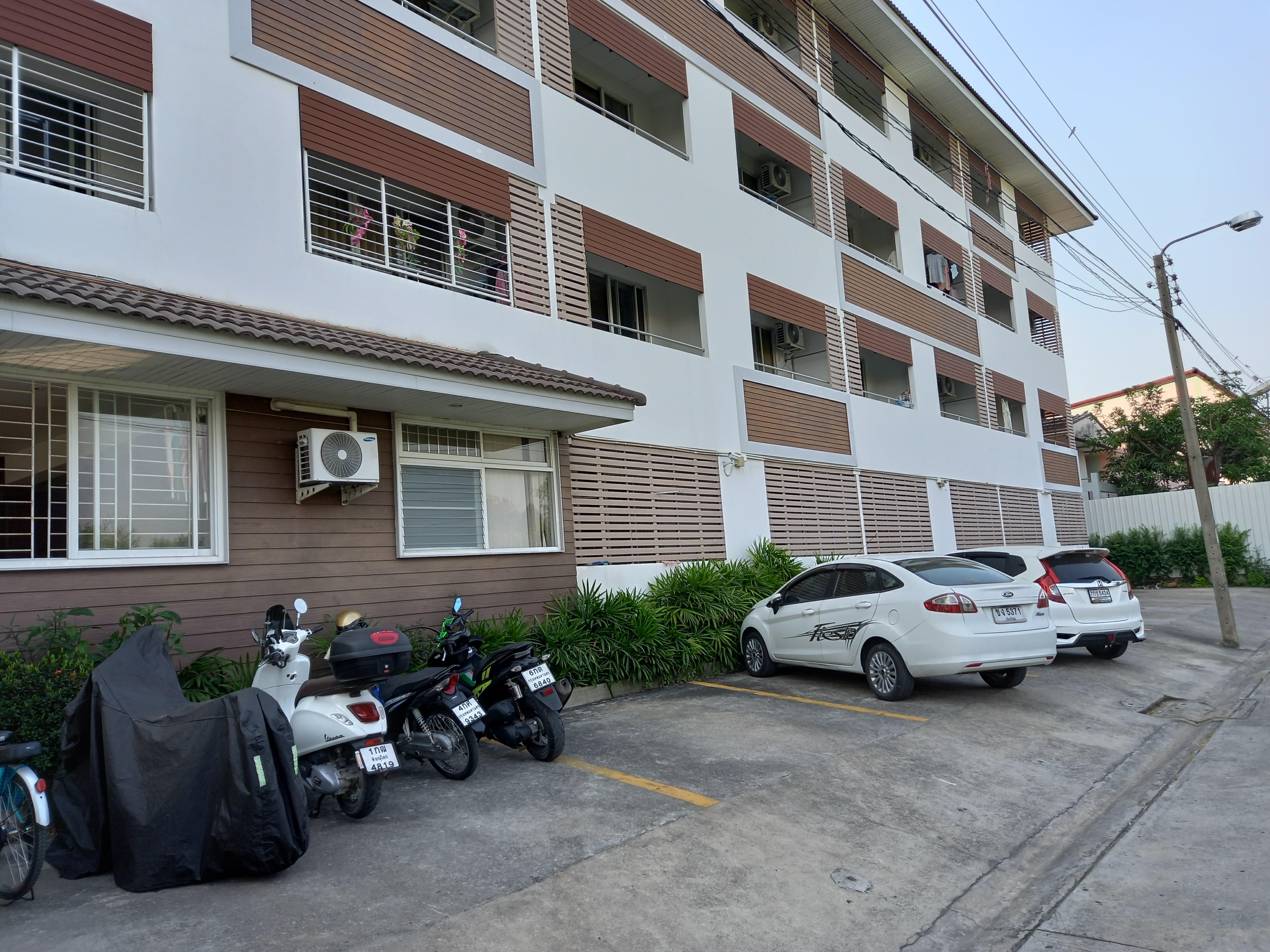 Ruan Plaisoi Apartment Bangkok Exteriér fotografie