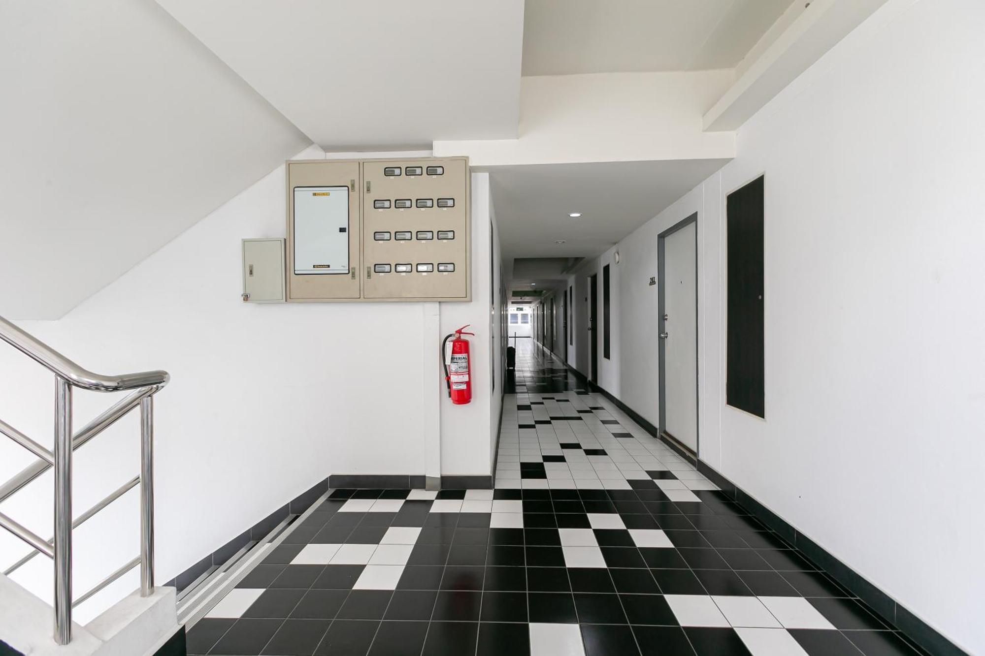 Ruan Plaisoi Apartment Bangkok Exteriér fotografie