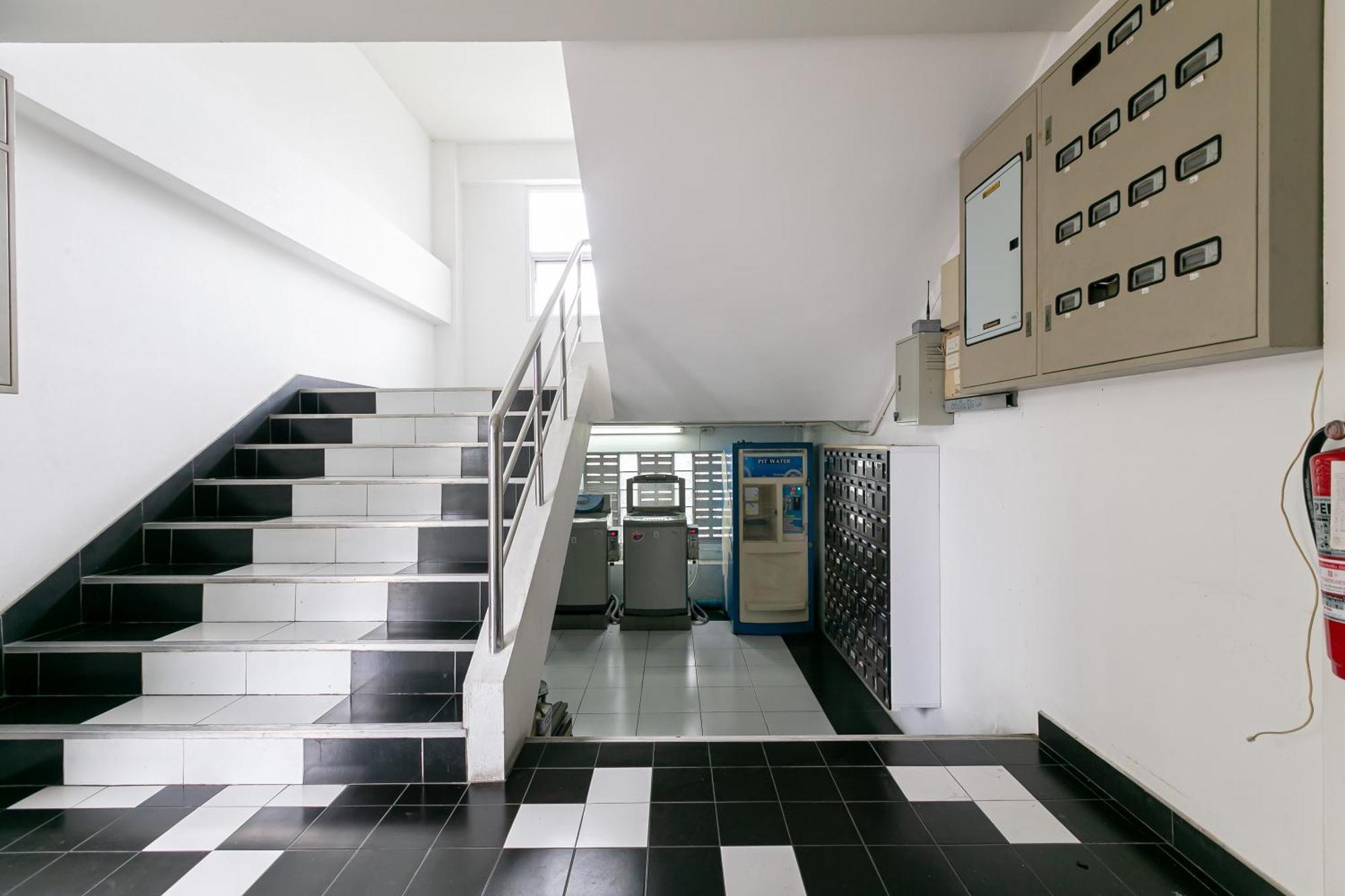 Ruan Plaisoi Apartment Bangkok Exteriér fotografie