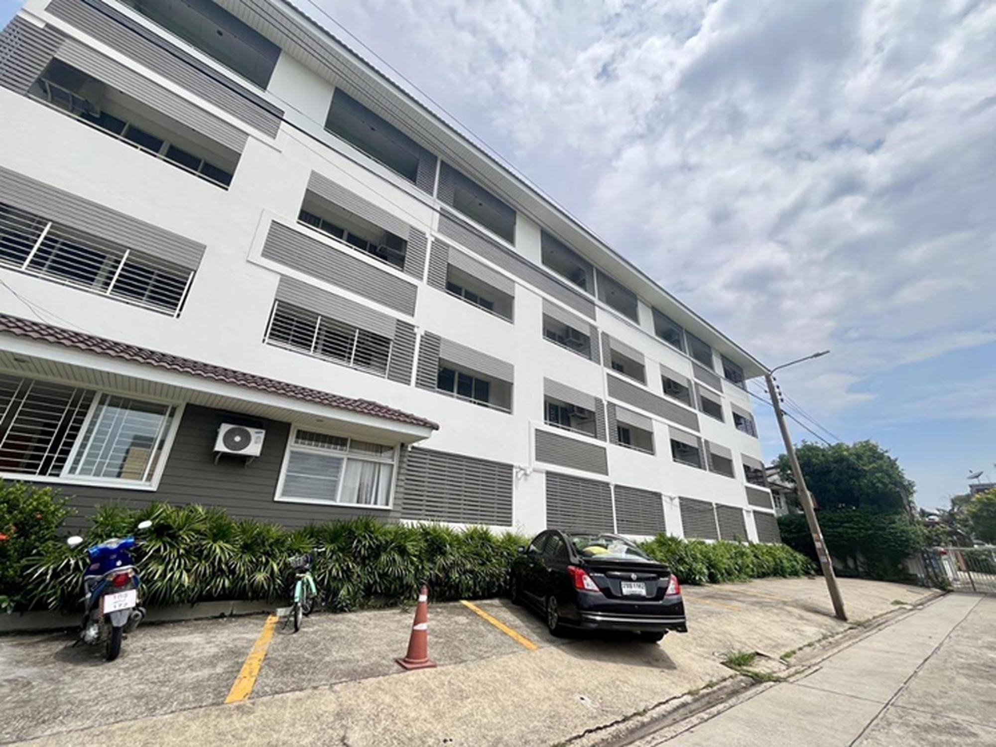 Ruan Plaisoi Apartment Bangkok Exteriér fotografie